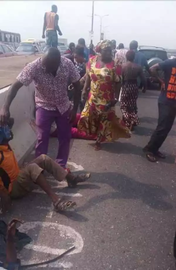 Elderly Woman and Others Injured in Ghastly Motor Accident on Third Mainland Bridge, Lagos (Photos)
